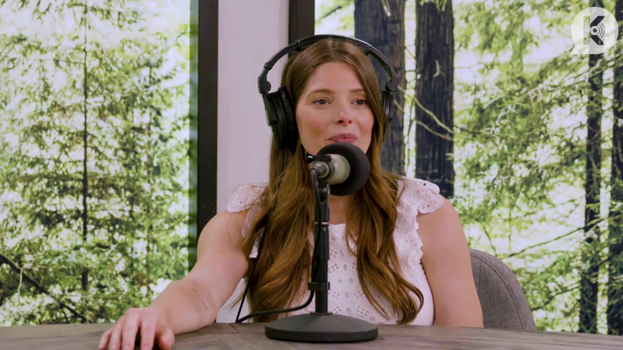Ashley-Greene-dot-nl_TheTwilightEffect-Aflevering13EclipseRewatchPart1of3-4034.jpg