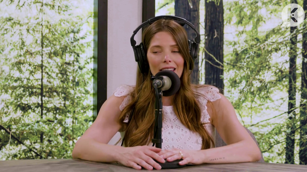 Ashley-Greene-dot-nl_TheTwilightEffect-Aflevering13EclipseRewatchPart1of3-4097.jpg