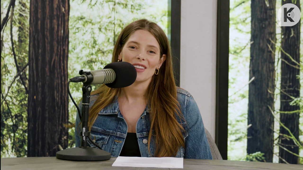 Ashley-Greene-dot-nl_TheTwilightEffect-Aflevering14EclipseRewatchPart2of3-0017.jpg Ashley-Greene-dot-nl_TheTwilightEffect-Aflevering14EclipseRewatchPart2of3-0017.jpg