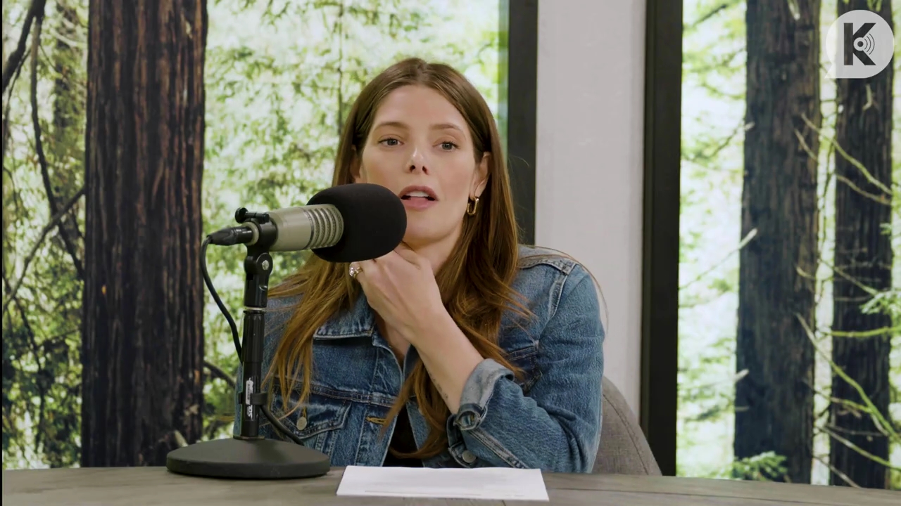 Ashley-Greene-dot-nl_TheTwilightEffect-Aflevering14EclipseRewatchPart2of3-0055.jpg