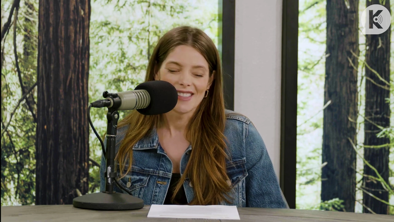 Ashley-Greene-dot-nl_TheTwilightEffect-Aflevering14EclipseRewatchPart2of3-0063.jpg