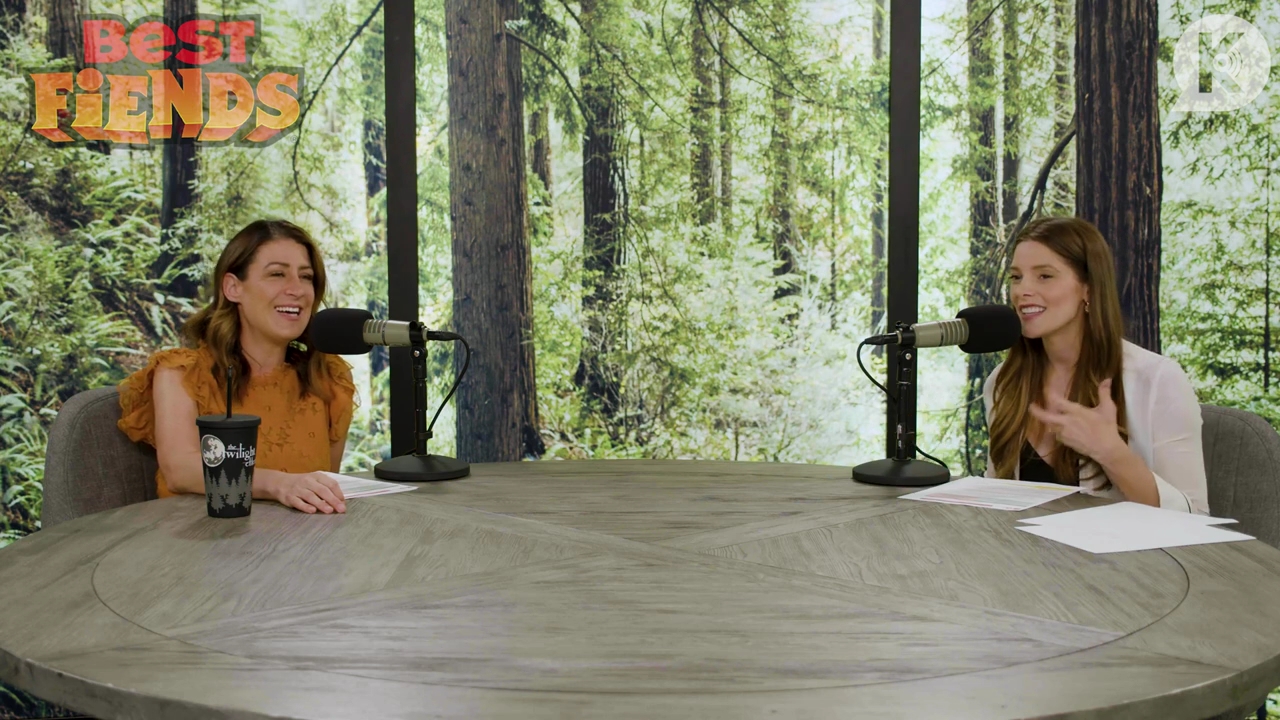 Ashley-Greene-dot-nl_TheTwilightEffect-Aflevering14EclipseRewatchPart2of3-0726.jpg Ashley-Greene-dot-nl_TheTwilightEffect-Aflevering14EclipseRewatchPart2of3-0726.jpg