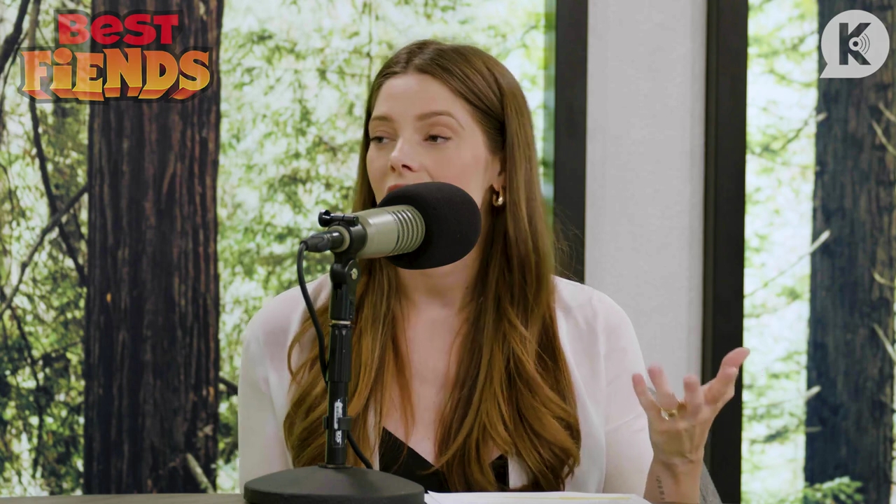 Ashley-Greene-dot-nl_TheTwilightEffect-Aflevering14EclipseRewatchPart2of3-0732.jpg Ashley-Greene-dot-nl_TheTwilightEffect-Aflevering14EclipseRewatchPart2of3-0732.jpg