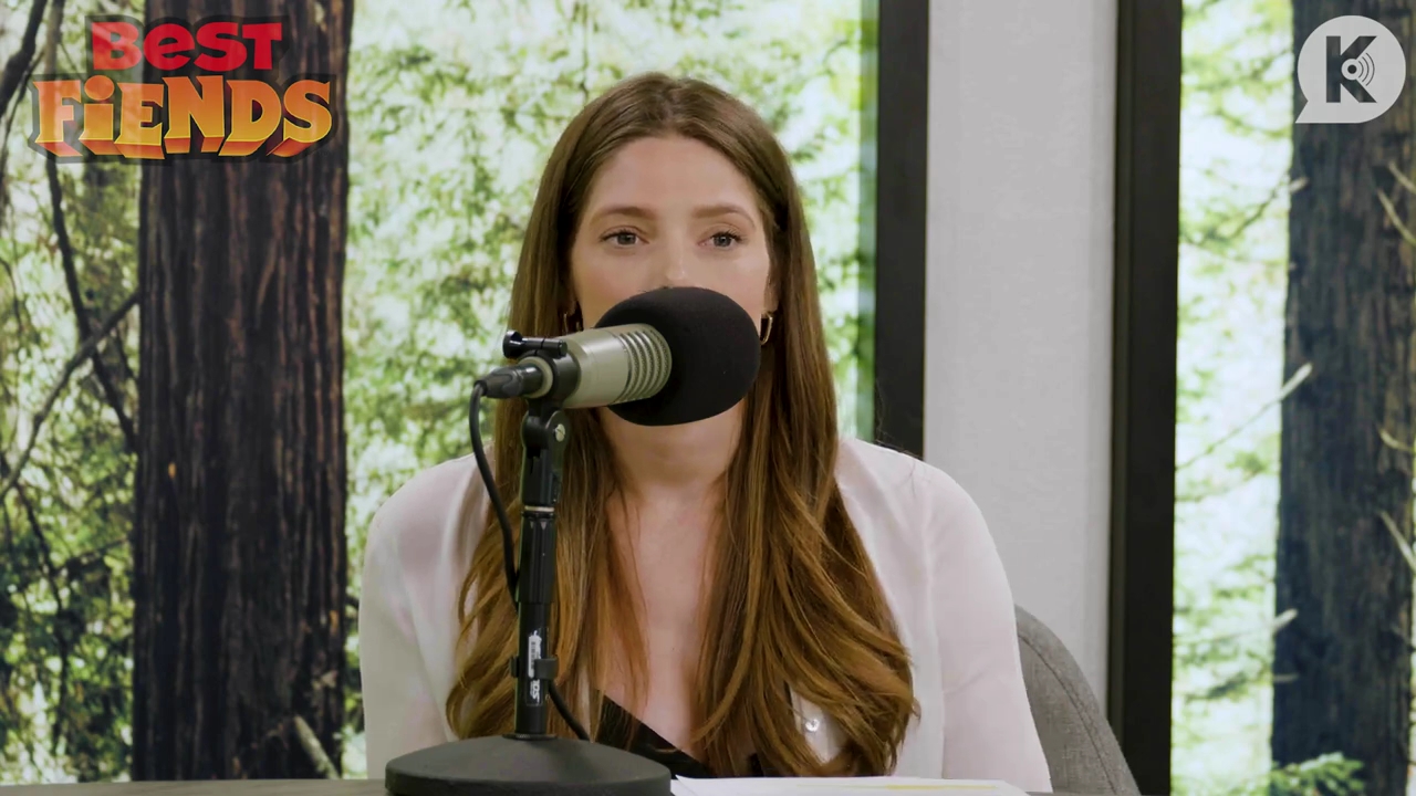 Ashley-Greene-dot-nl_TheTwilightEffect-Aflevering14EclipseRewatchPart2of3-0738.jpg Ashley-Greene-dot-nl_TheTwilightEffect-Aflevering14EclipseRewatchPart2of3-0738.jpg