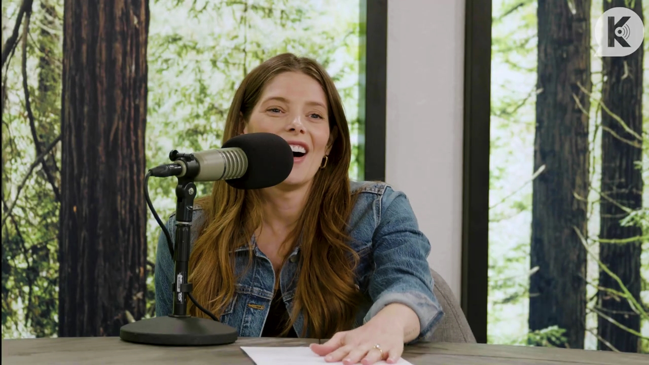 Ashley-Greene-dot-nl_TheTwilightEffect-Aflevering14EclipseRewatchPart2of3-0870.jpg Ashley-Greene-dot-nl_TheTwilightEffect-Aflevering14EclipseRewatchPart2of3-0870.jpg