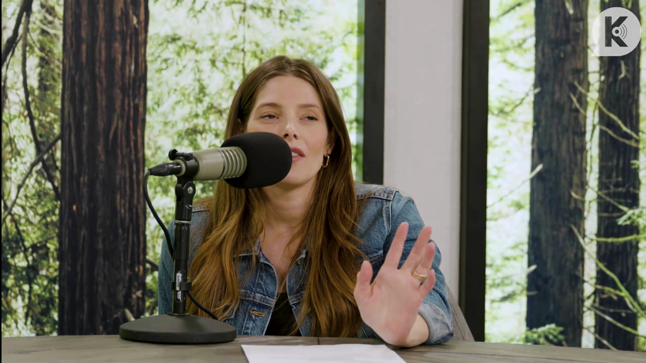 Ashley-Greene-dot-nl_TheTwilightEffect-Aflevering14EclipseRewatchPart2of3-0873.jpg Ashley-Greene-dot-nl_TheTwilightEffect-Aflevering14EclipseRewatchPart2of3-0873.jpg