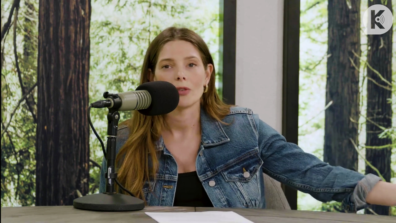 Ashley-Greene-dot-nl_TheTwilightEffect-Aflevering14EclipseRewatchPart2of3-1360.jpg Ashley-Greene-dot-nl_TheTwilightEffect-Aflevering14EclipseRewatchPart2of3-1360.jpg