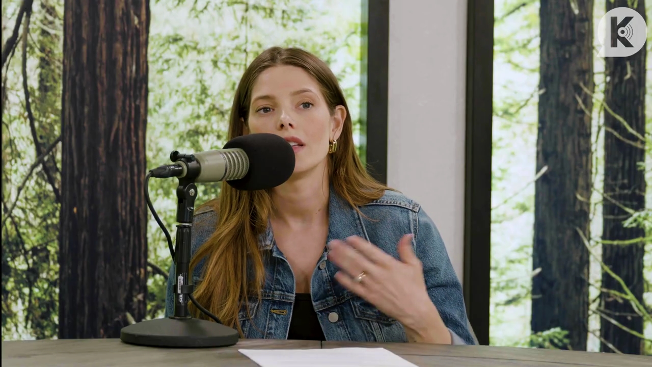 Ashley-Greene-dot-nl_TheTwilightEffect-Aflevering14EclipseRewatchPart2of3-1386.jpg