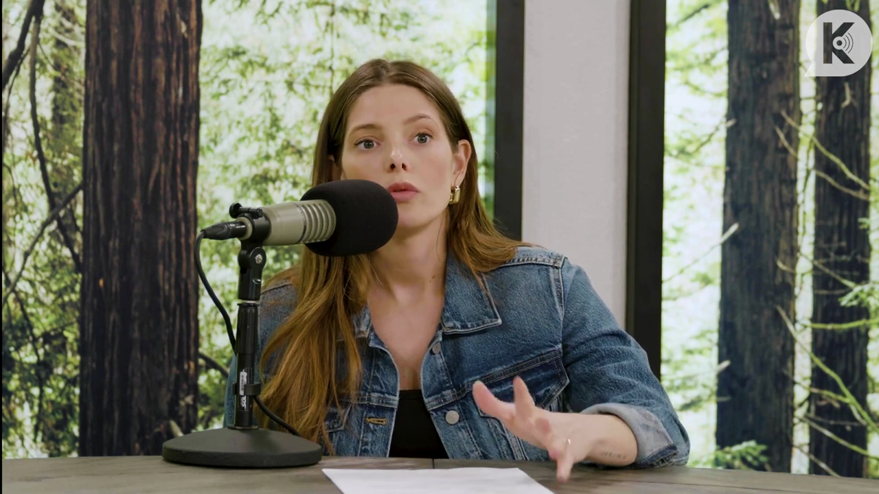 Ashley-Greene-dot-nl_TheTwilightEffect-Aflevering14EclipseRewatchPart2of3-1417.jpg Ashley-Greene-dot-nl_TheTwilightEffect-Aflevering14EclipseRewatchPart2of3-1417.jpg