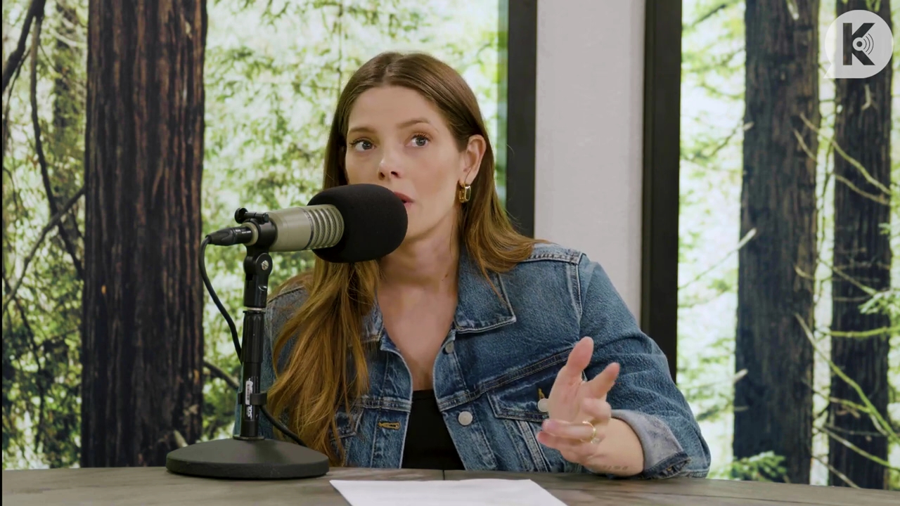 Ashley-Greene-dot-nl_TheTwilightEffect-Aflevering14EclipseRewatchPart2of3-1431.jpg Ashley-Greene-dot-nl_TheTwilightEffect-Aflevering14EclipseRewatchPart2of3-1431.jpg