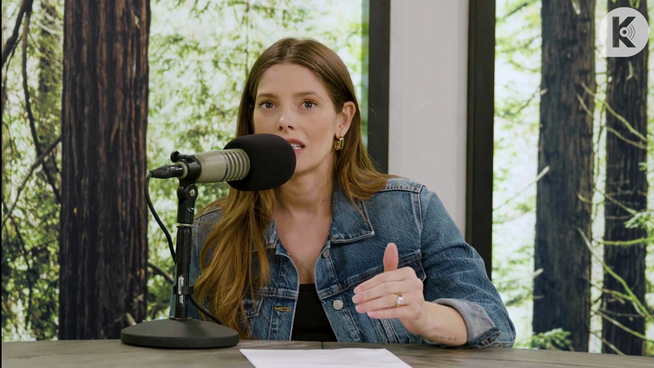 Ashley-Greene-dot-nl_TheTwilightEffect-Aflevering14EclipseRewatchPart2of3-1436.jpg Ashley-Greene-dot-nl_TheTwilightEffect-Aflevering14EclipseRewatchPart2of3-1436.jpg