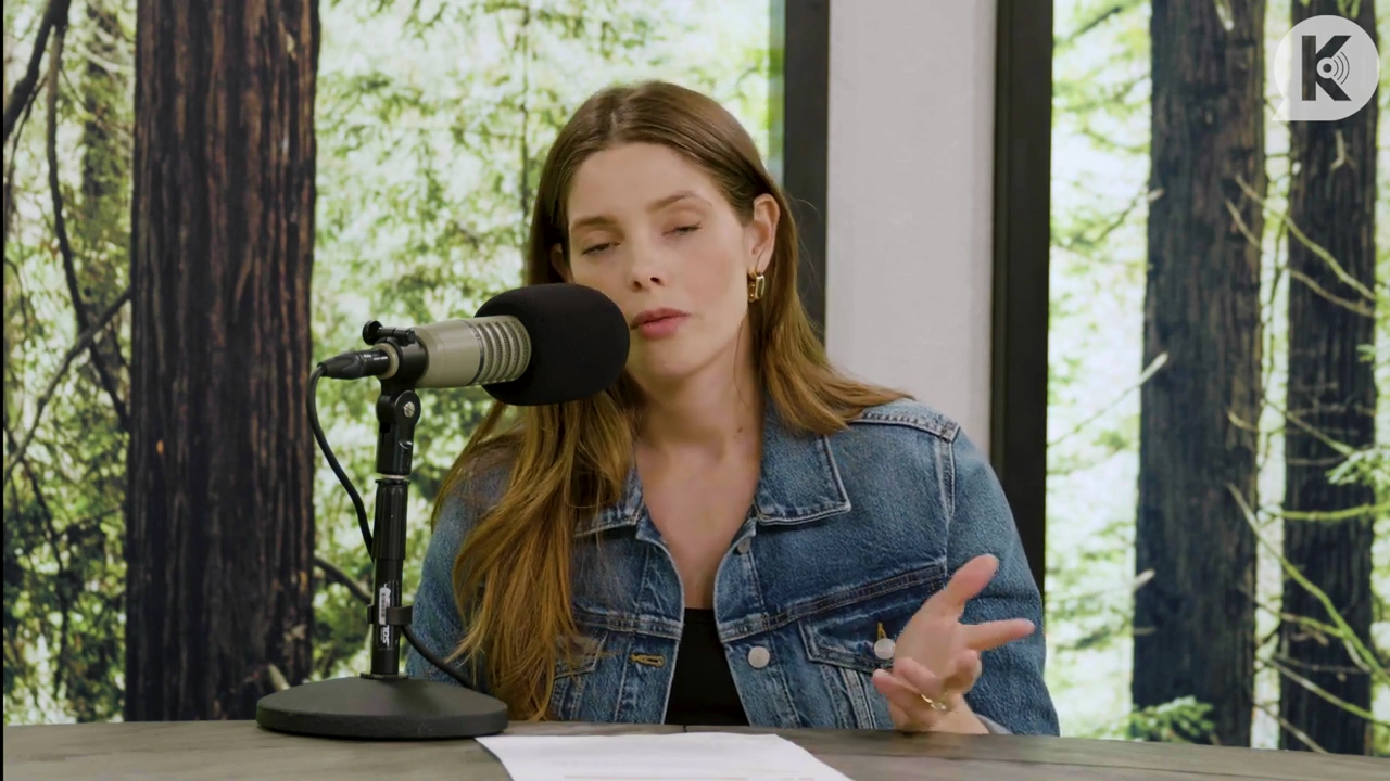 Ashley-Greene-dot-nl_TheTwilightEffect-Aflevering14EclipseRewatchPart2of3-1602.jpg
