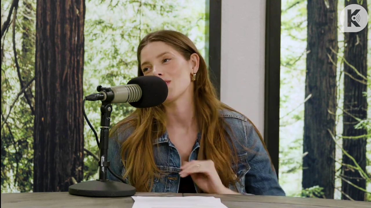 Ashley-Greene-dot-nl_TheTwilightEffect-Aflevering14EclipseRewatchPart2of3-1662.jpg