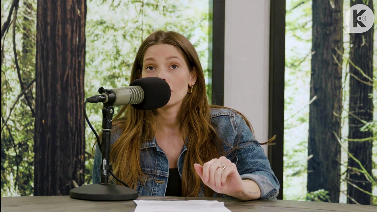 Ashley-Greene-dot-nl_TheTwilightEffect-Aflevering14EclipseRewatchPart2of3-1674.jpg