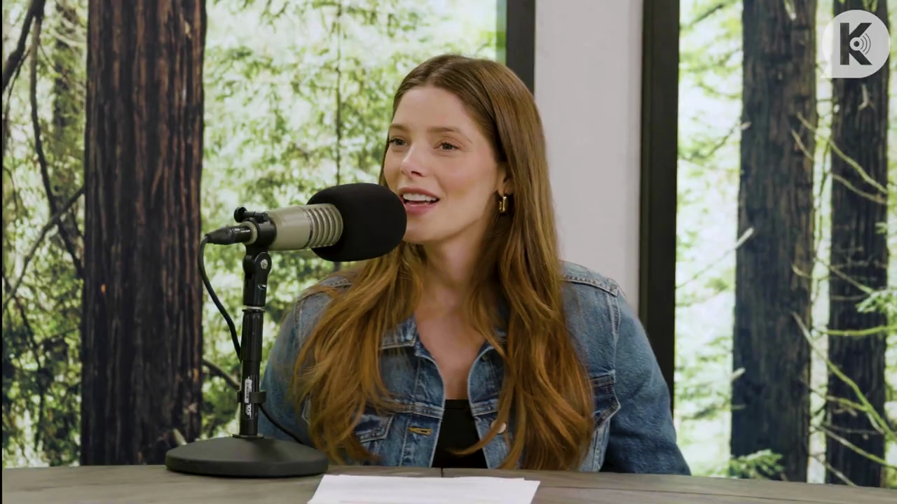 Ashley-Greene-dot-nl_TheTwilightEffect-Aflevering14EclipseRewatchPart2of3-1861.jpg