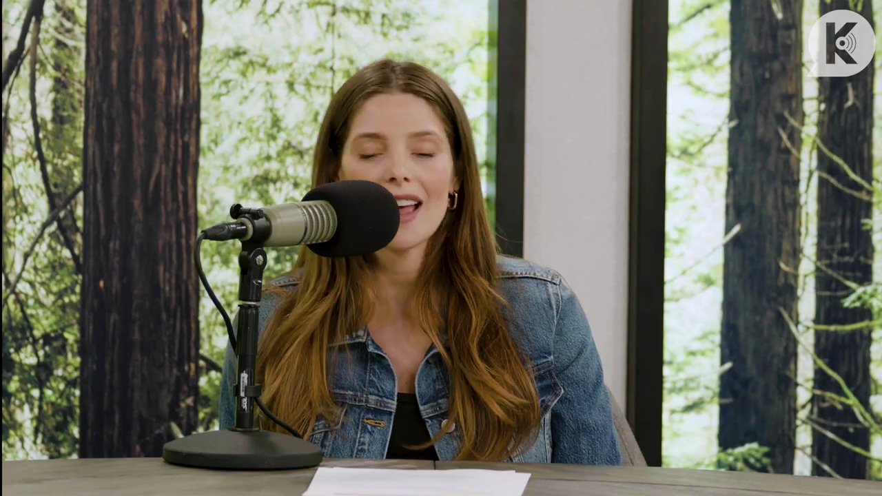 Ashley-Greene-dot-nl_TheTwilightEffect-Aflevering14EclipseRewatchPart2of3-1924.jpg Ashley-Greene-dot-nl_TheTwilightEffect-Aflevering14EclipseRewatchPart2of3-1924.jpg