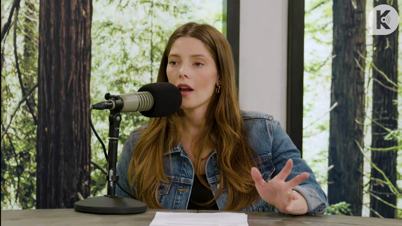 Ashley-Greene-dot-nl_TheTwilightEffect-Aflevering14EclipseRewatchPart2of3-2067.jpg Ashley-Greene-dot-nl_TheTwilightEffect-Aflevering14EclipseRewatchPart2of3-2067.jpg