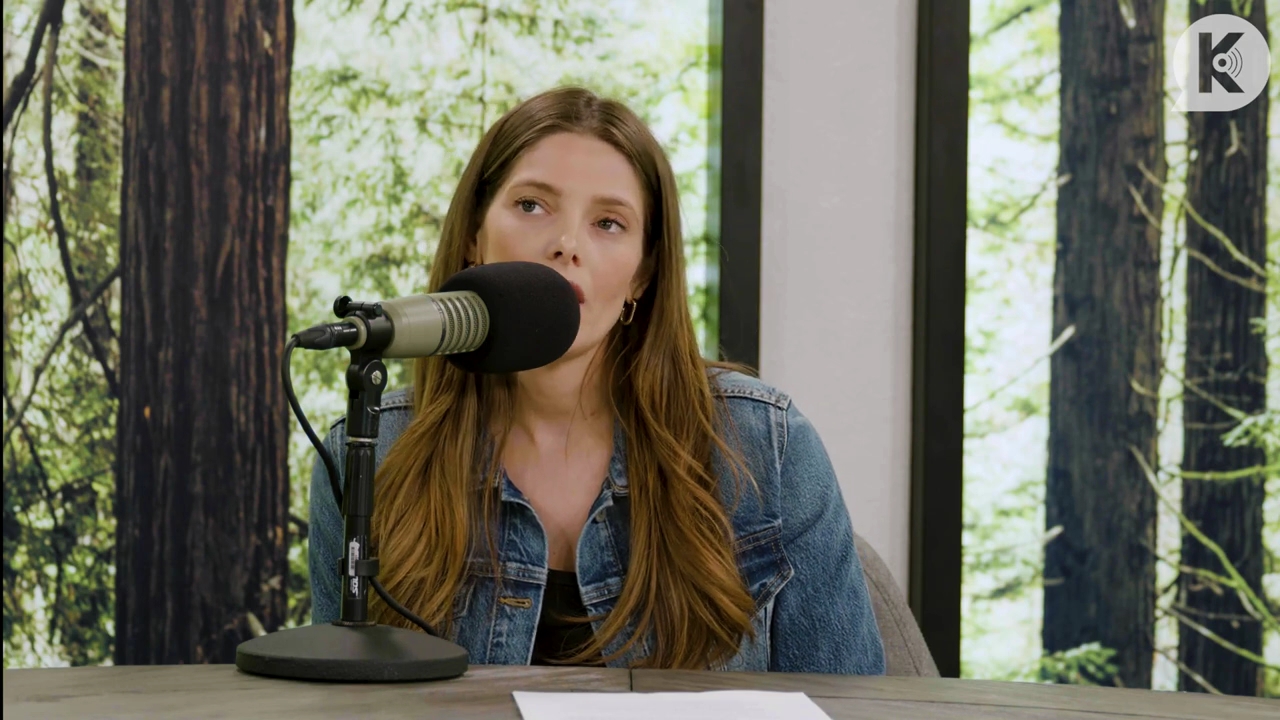 Ashley-Greene-dot-nl_TheTwilightEffect-Aflevering14EclipseRewatchPart2of3-2486.jpg