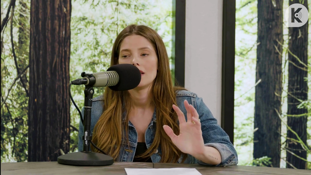 Ashley-Greene-dot-nl_TheTwilightEffect-Aflevering14EclipseRewatchPart2of3-2599.jpg Ashley-Greene-dot-nl_TheTwilightEffect-Aflevering14EclipseRewatchPart2of3-2599.jpg