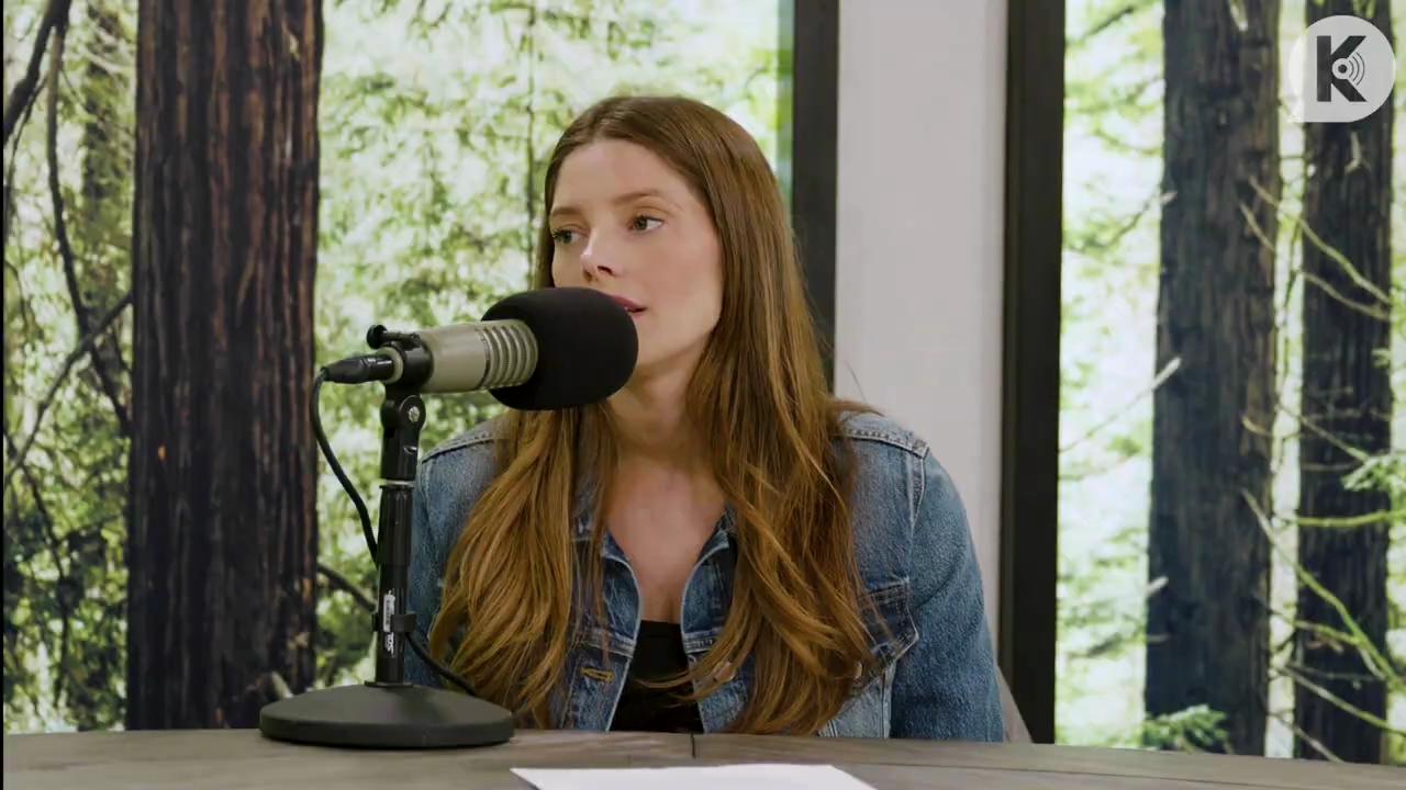 Ashley-Greene-dot-nl_TheTwilightEffect-Aflevering14EclipseRewatchPart2of3-2724.jpg