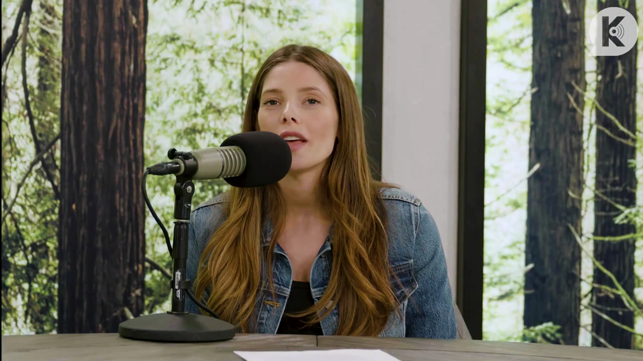 Ashley-Greene-dot-nl_TheTwilightEffect-Aflevering14EclipseRewatchPart2of3-2735.jpg