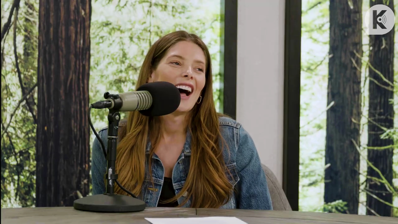 Ashley-Greene-dot-nl_TheTwilightEffect-Aflevering14EclipseRewatchPart2of3-2794.jpg