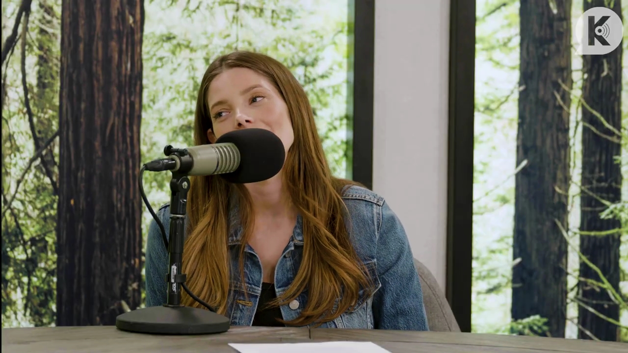 Ashley-Greene-dot-nl_TheTwilightEffect-Aflevering14EclipseRewatchPart2of3-2796.jpg