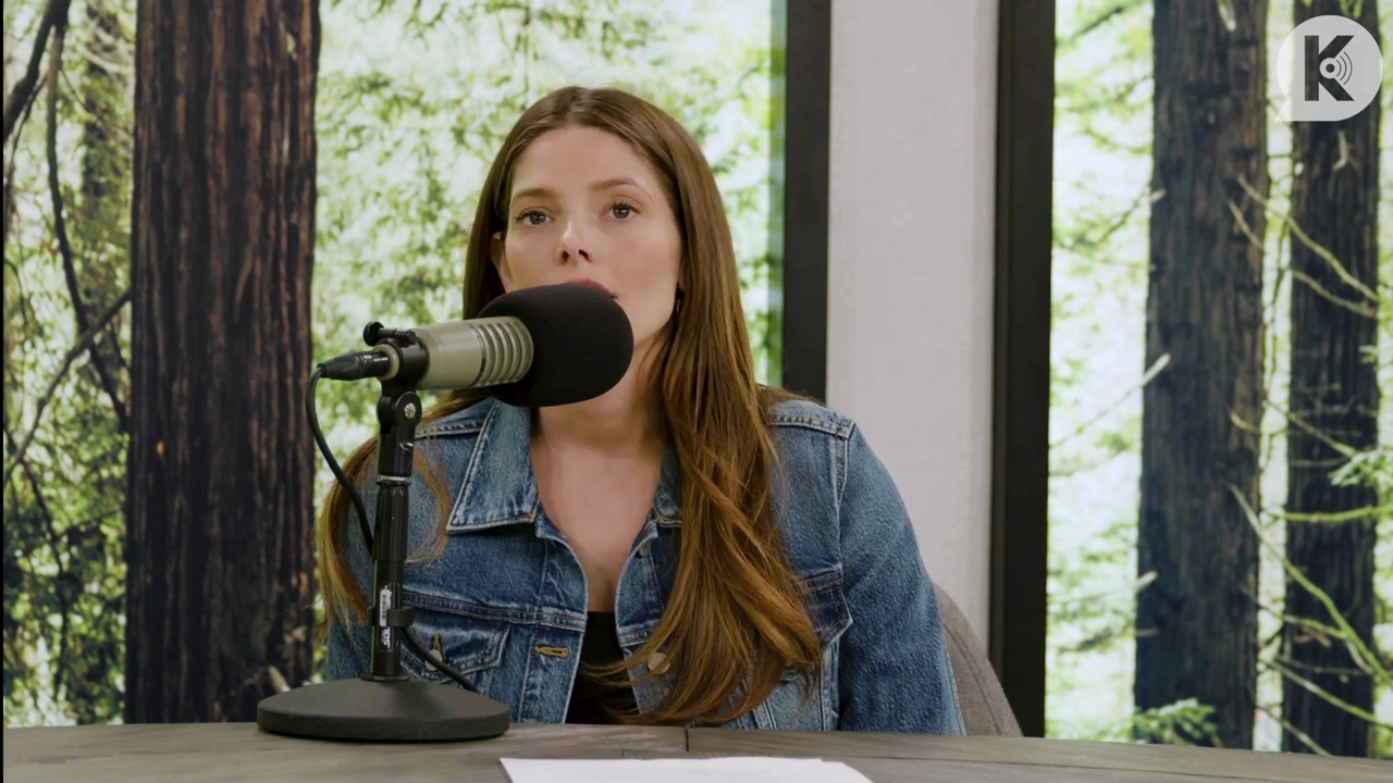 Ashley-Greene-dot-nl_TheTwilightEffect-Aflevering14EclipseRewatchPart2of3-3050.jpg