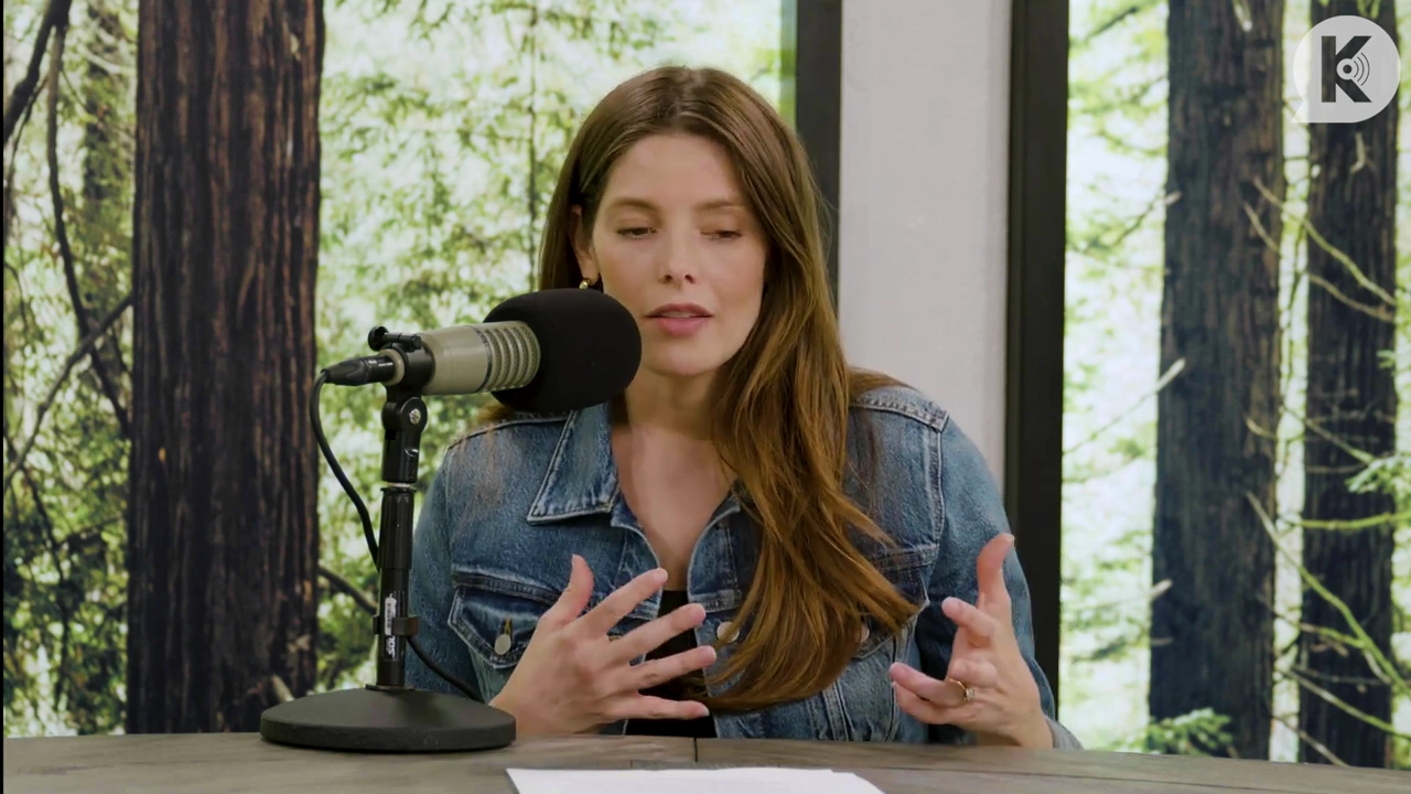 Ashley-Greene-dot-nl_TheTwilightEffect-Aflevering14EclipseRewatchPart2of3-3166.jpg
