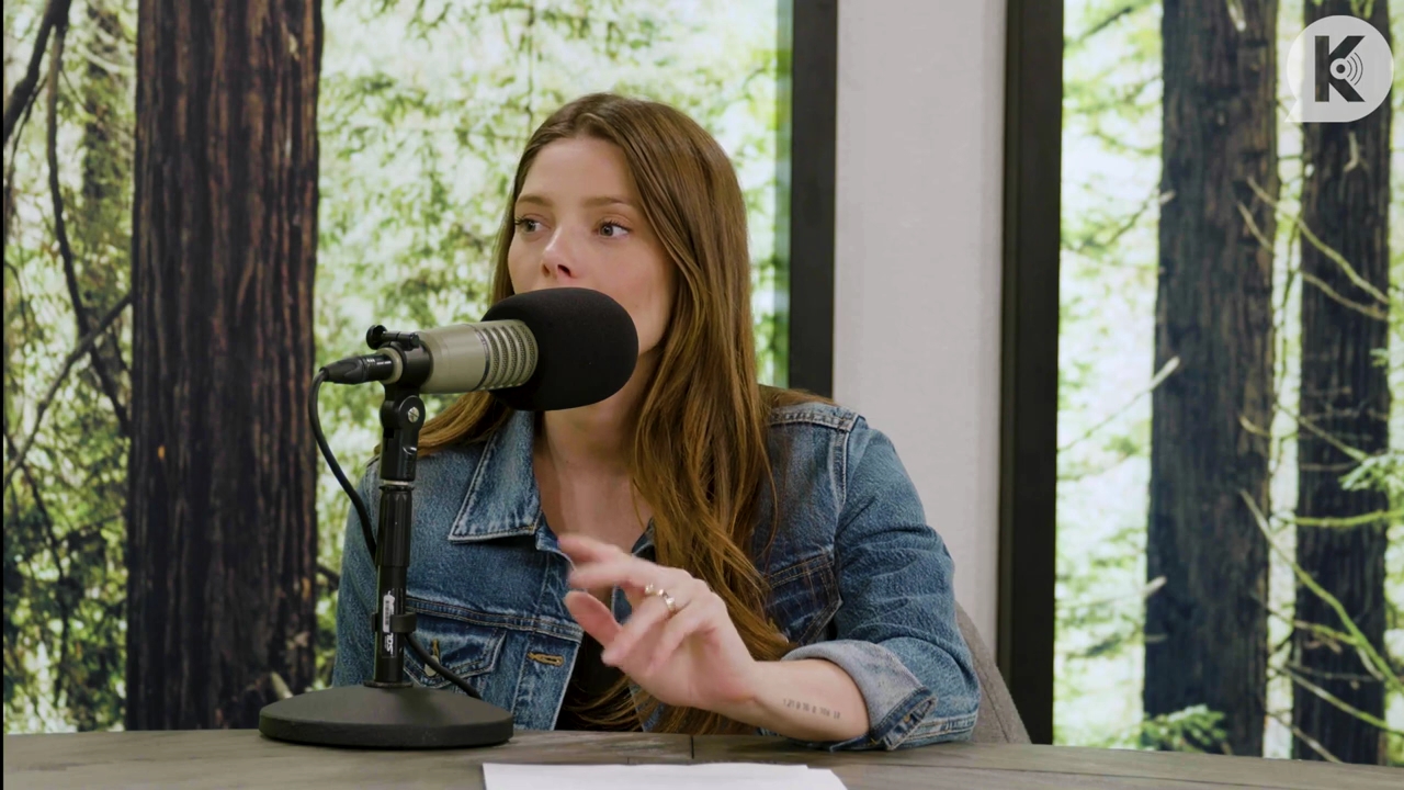 Ashley-Greene-dot-nl_TheTwilightEffect-Aflevering14EclipseRewatchPart2of3-3196.jpg