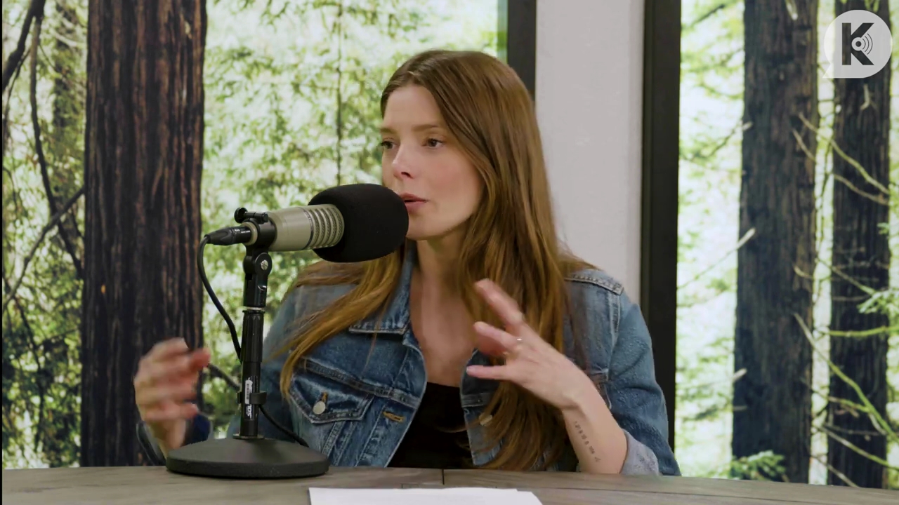 Ashley-Greene-dot-nl_TheTwilightEffect-Aflevering14EclipseRewatchPart2of3-3280.jpg Ashley-Greene-dot-nl_TheTwilightEffect-Aflevering14EclipseRewatchPart2of3-3280.jpg