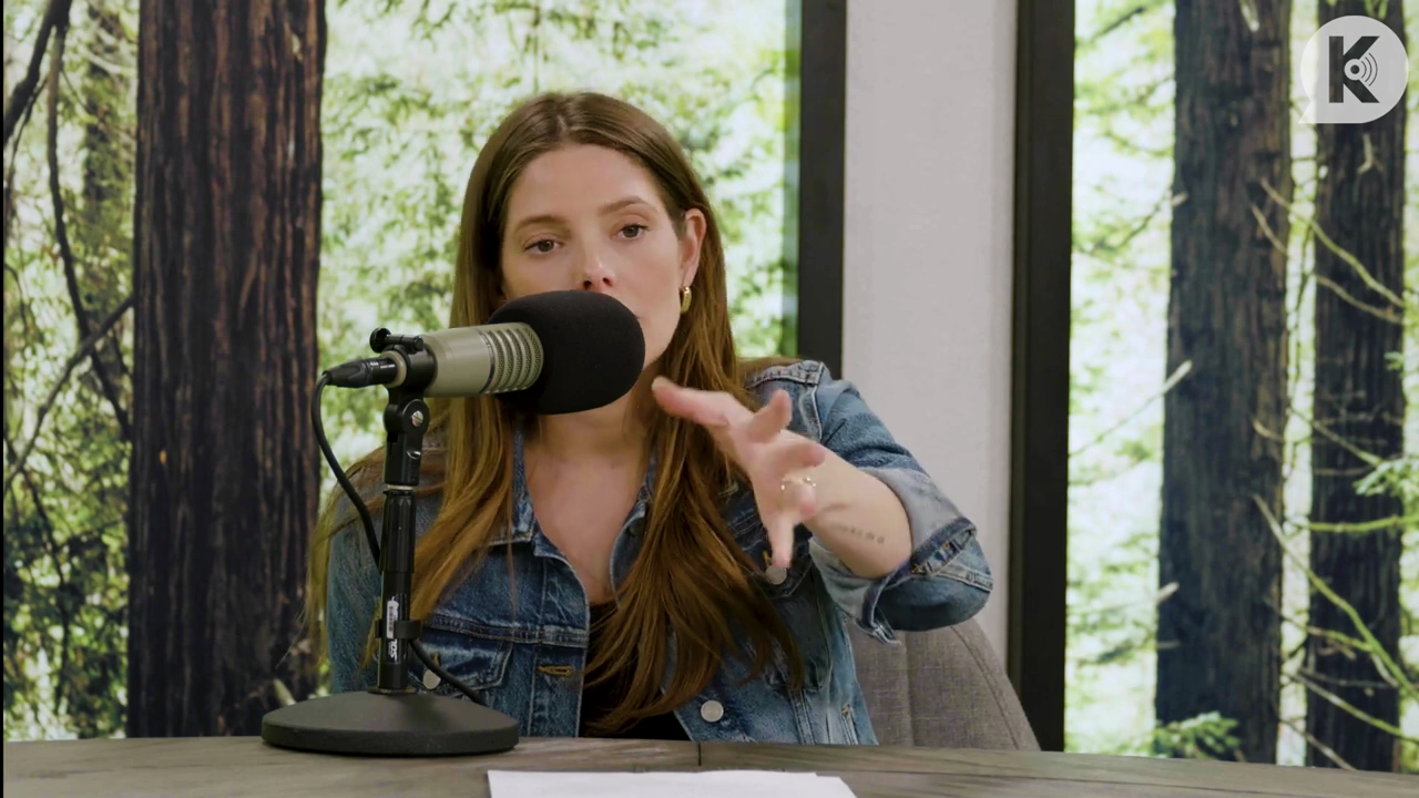 Ashley-Greene-dot-nl_TheTwilightEffect-Aflevering14EclipseRewatchPart2of3-3282.jpg Ashley-Greene-dot-nl_TheTwilightEffect-Aflevering14EclipseRewatchPart2of3-3282.jpg