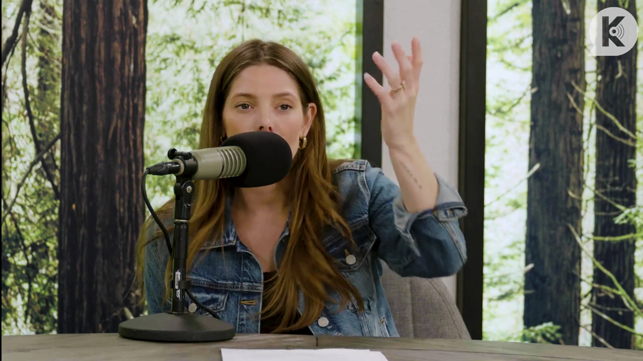 Ashley-Greene-dot-nl_TheTwilightEffect-Aflevering14EclipseRewatchPart2of3-3285.jpg Ashley-Greene-dot-nl_TheTwilightEffect-Aflevering14EclipseRewatchPart2of3-3285.jpg