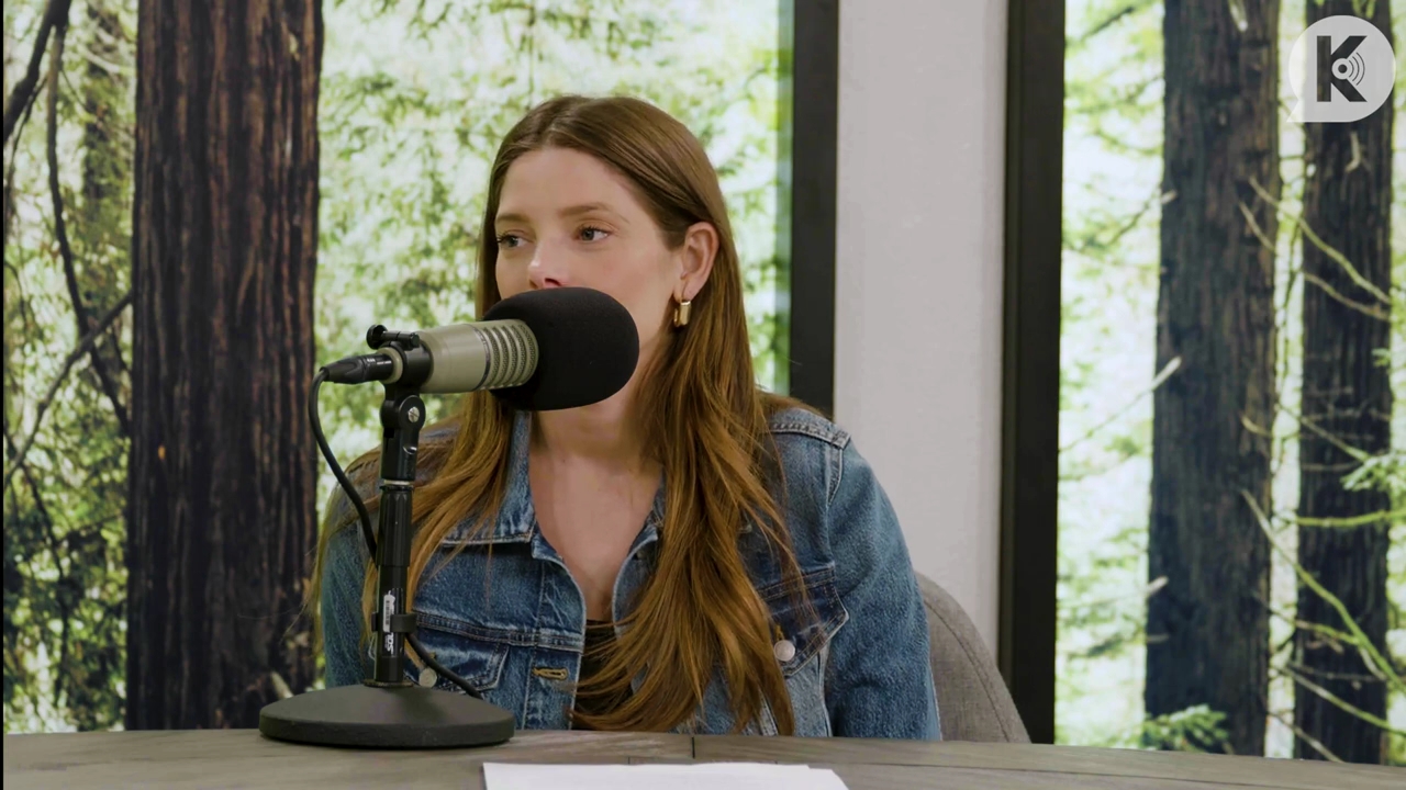 Ashley-Greene-dot-nl_TheTwilightEffect-Aflevering14EclipseRewatchPart2of3-3287.jpg Ashley-Greene-dot-nl_TheTwilightEffect-Aflevering14EclipseRewatchPart2of3-3287.jpg