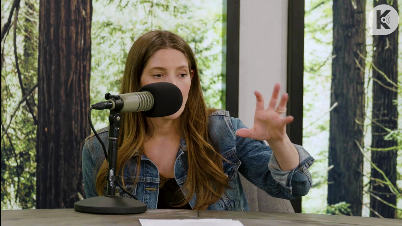 Ashley-Greene-dot-nl_TheTwilightEffect-Aflevering14EclipseRewatchPart2of3-3450.jpg