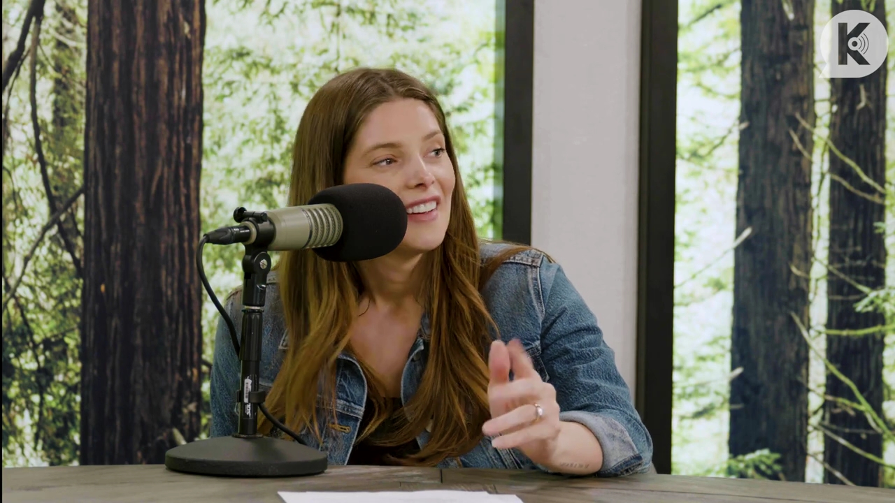 Ashley-Greene-dot-nl_TheTwilightEffect-Aflevering14EclipseRewatchPart2of3-3602.jpg