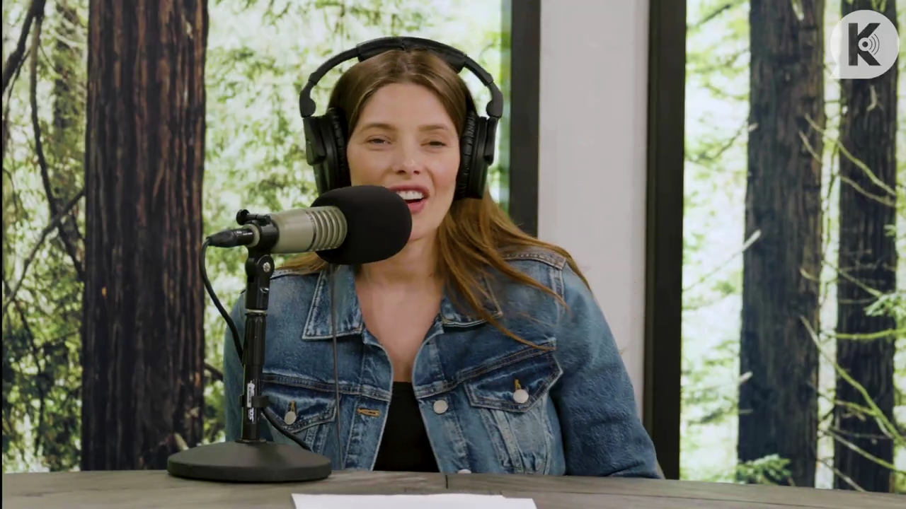 Ashley-Greene-dot-nl_TheTwilightEffect-Aflevering14EclipseRewatchPart2of3-3868.jpg