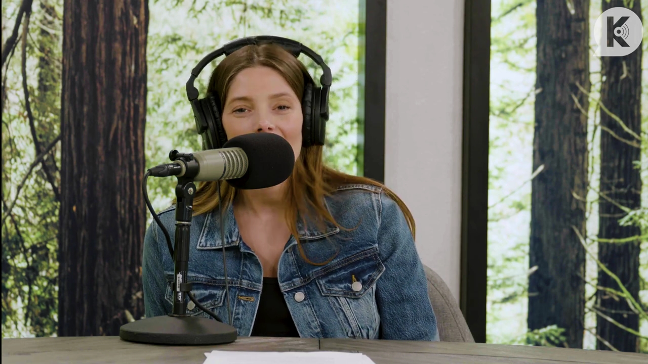 Ashley-Greene-dot-nl_TheTwilightEffect-Aflevering14EclipseRewatchPart2of3-3963.jpg