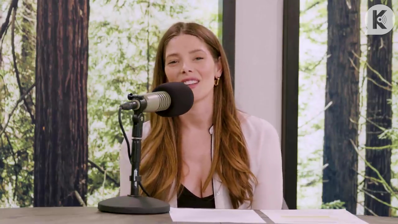 Ashley-Greene-dot-nl_TheTwilightEffect-Aflevering14EclipseRewatchPart3of3-0018.jpg