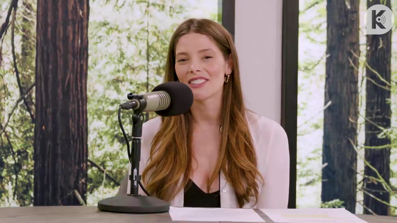 Ashley-Greene-dot-nl_TheTwilightEffect-Aflevering14EclipseRewatchPart3of3-0021.jpg