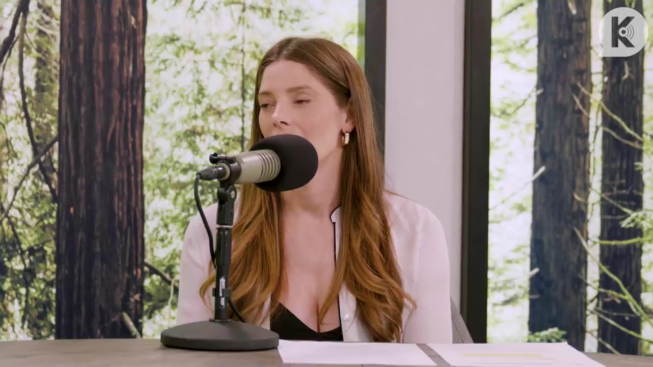 Ashley-Greene-dot-nl_TheTwilightEffect-Aflevering14EclipseRewatchPart3of3-0057.jpg