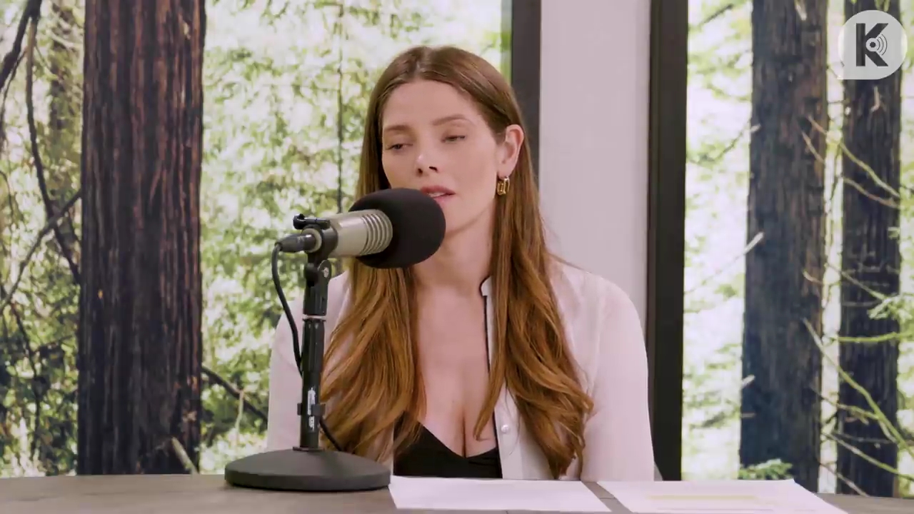 Ashley-Greene-dot-nl_TheTwilightEffect-Aflevering14EclipseRewatchPart3of3-0086.jpg