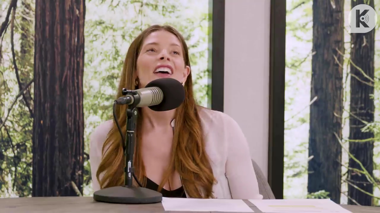 Ashley-Greene-dot-nl_TheTwilightEffect-Aflevering14EclipseRewatchPart3of3-0101.jpg Ashley-Greene-dot-nl_TheTwilightEffect-Aflevering14EclipseRewatchPart3of3-0101.jpg