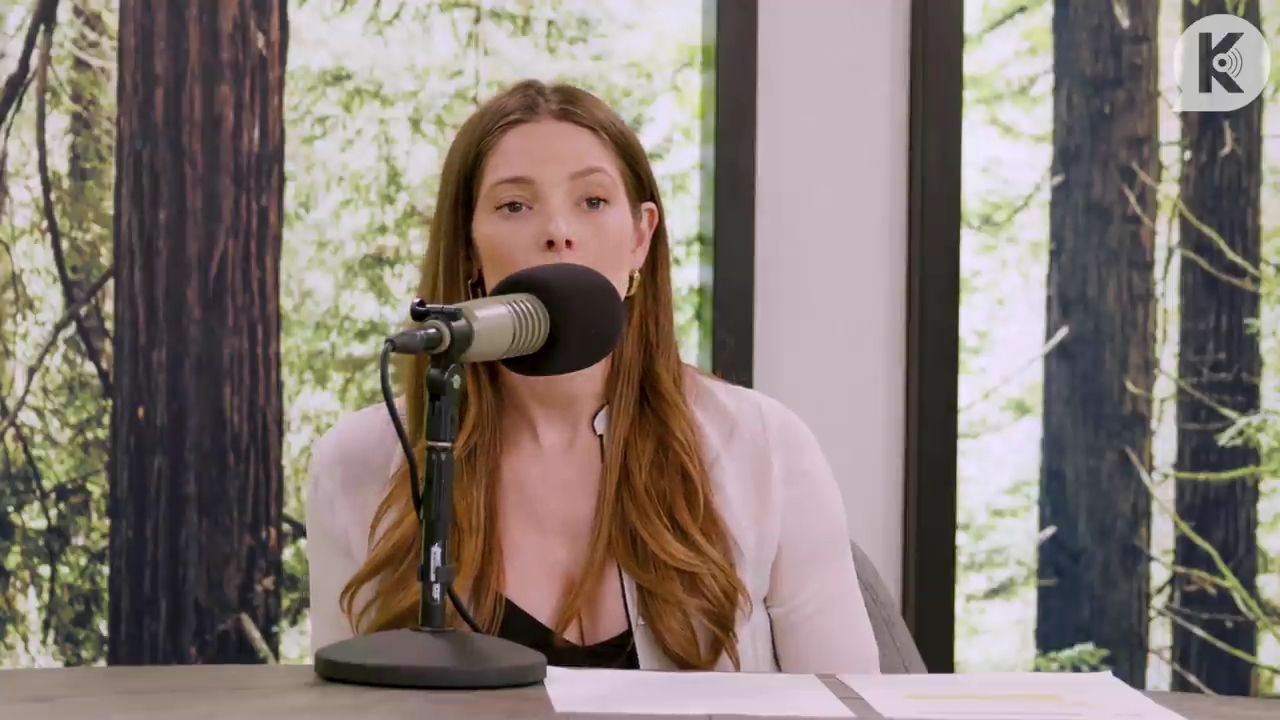 Ashley-Greene-dot-nl_TheTwilightEffect-Aflevering14EclipseRewatchPart3of3-0110.jpg