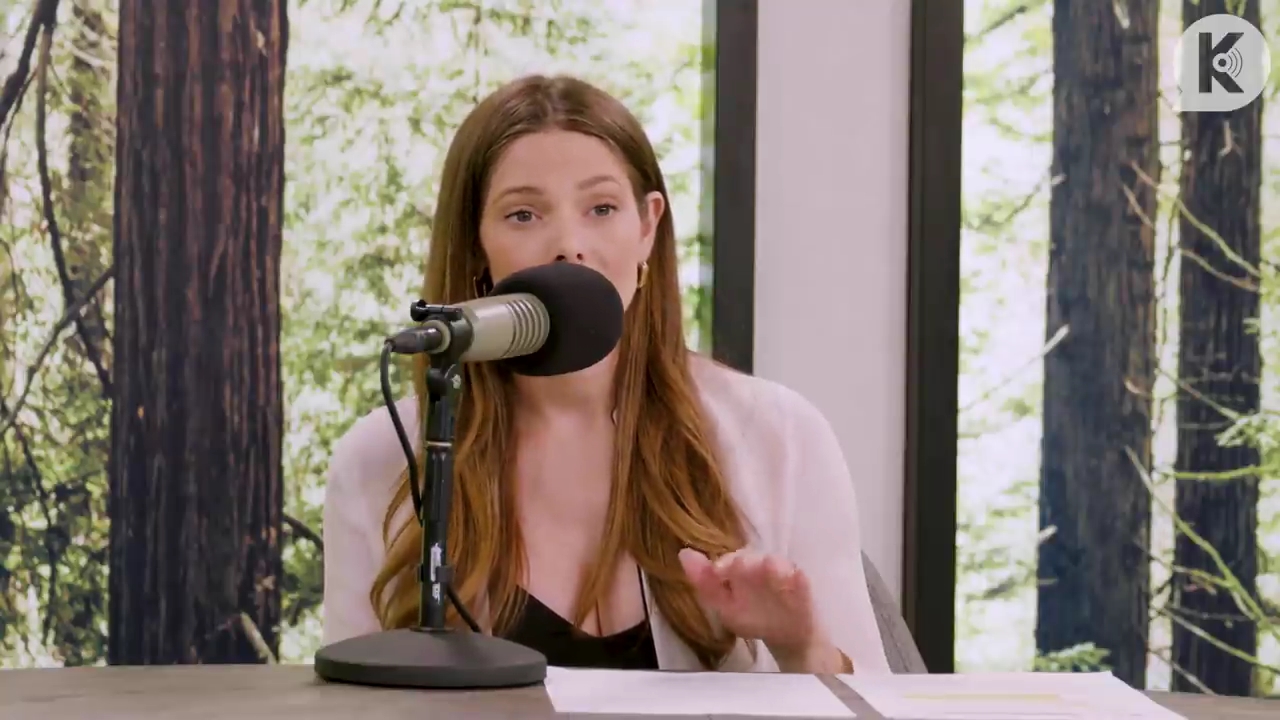 Ashley-Greene-dot-nl_TheTwilightEffect-Aflevering14EclipseRewatchPart3of3-0123.jpg