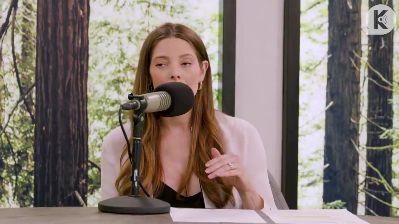 Ashley-Greene-dot-nl_TheTwilightEffect-Aflevering14EclipseRewatchPart3of3-0124.jpg