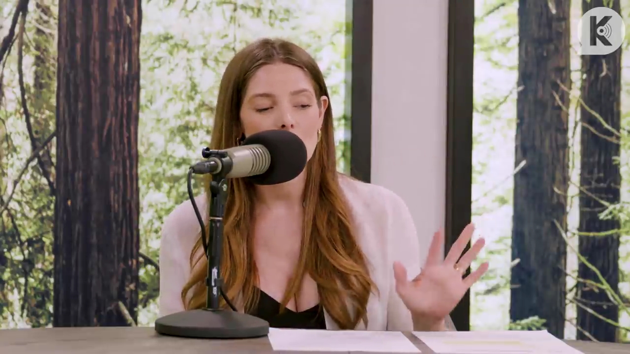 Ashley-Greene-dot-nl_TheTwilightEffect-Aflevering14EclipseRewatchPart3of3-0134.jpg