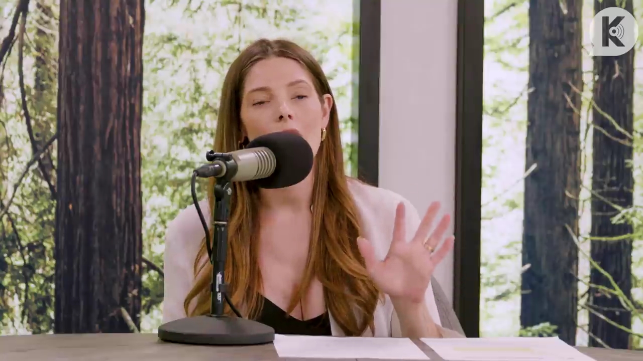 Ashley-Greene-dot-nl_TheTwilightEffect-Aflevering14EclipseRewatchPart3of3-0136.jpg