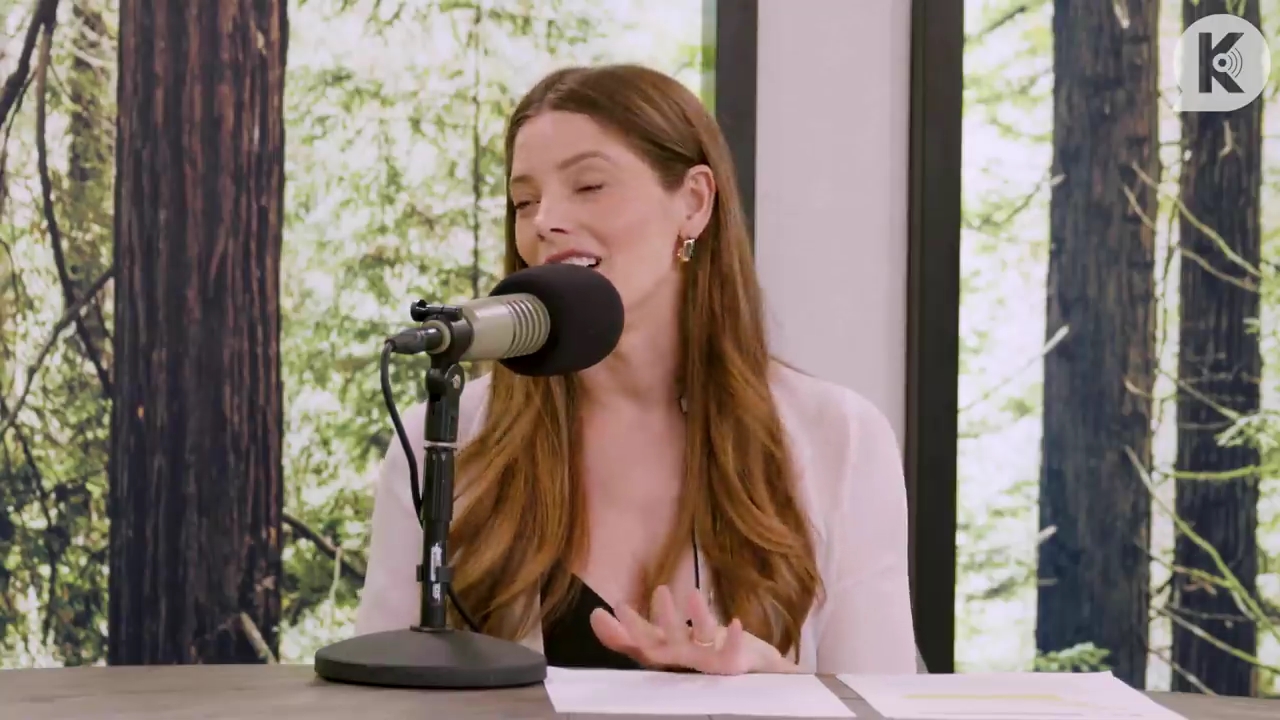 Ashley-Greene-dot-nl_TheTwilightEffect-Aflevering14EclipseRewatchPart3of3-0150.jpg