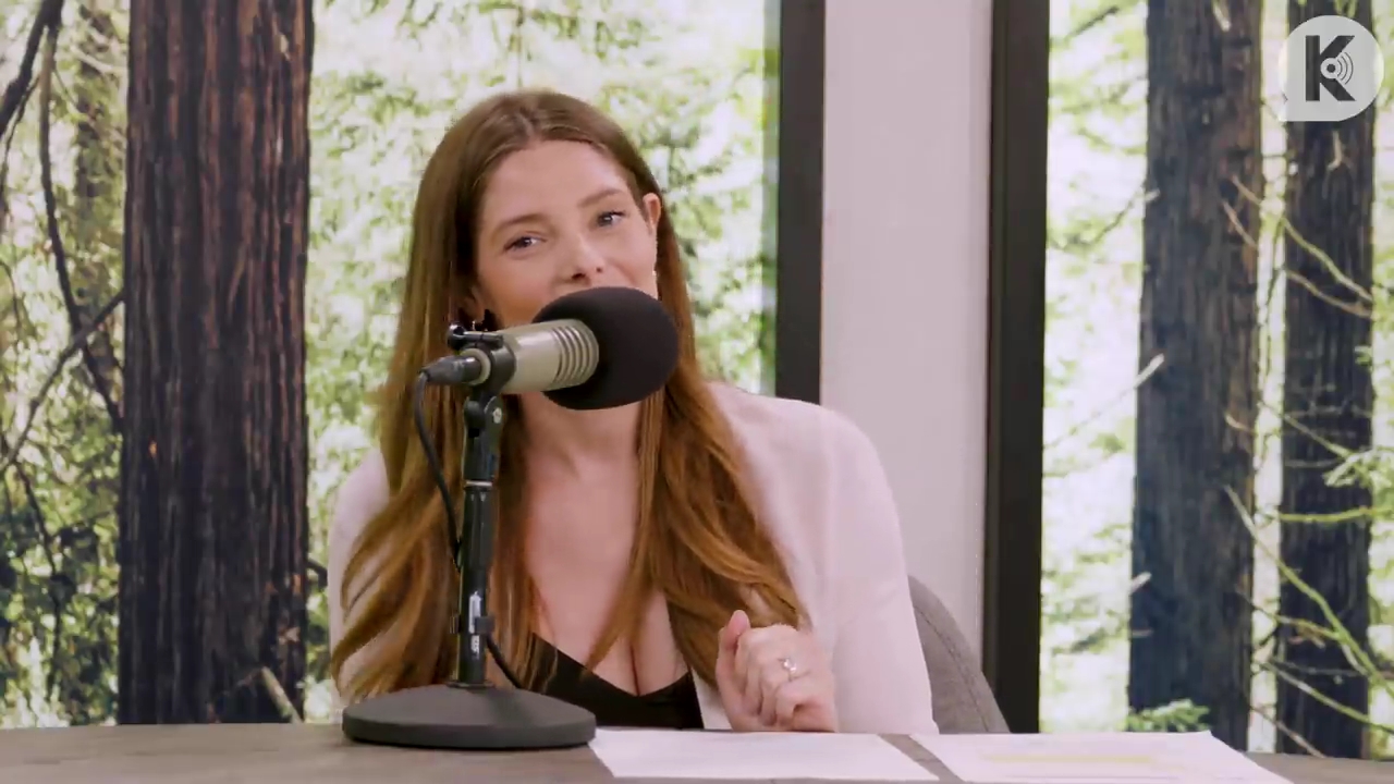 Ashley-Greene-dot-nl_TheTwilightEffect-Aflevering14EclipseRewatchPart3of3-0161.jpg
